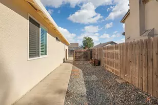 894 Strathaven Way, Galt, CA 95632 - Photo 41