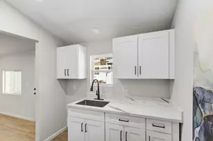 2038 Markham Wy, Sacramento, CA 95818 - Photo 53