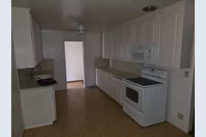 7910 Lorin Avenue, Sacramento, CA 95828 - Photo 5