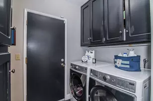 9776 Mira Del Rio Dr, Sacramento, CA 95827 - Photo 57