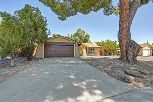 4031 Tallyho Dr, Sacramento, CA 95826 - Photo 7