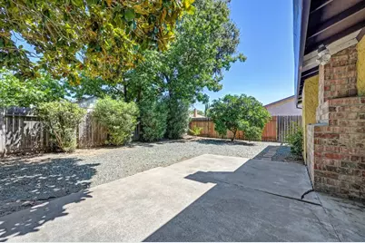 4031 Tallyho Drive, Sacramento, CA 95826 - Photo 43