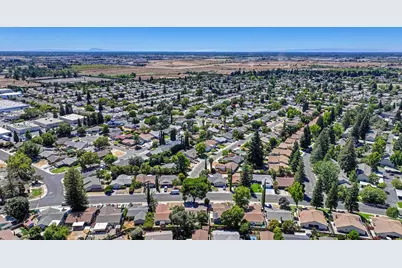 4031 Tallyho Drive, Sacramento, CA 95826 - Photo 59