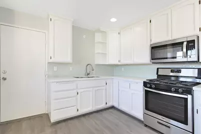 4330 Evelyn Drive, Olivehurst, CA 95961 - Photo 7