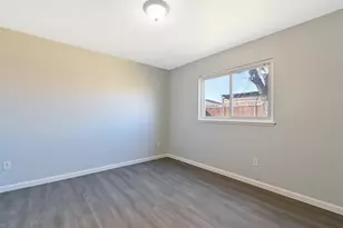 4330 Evelyn Dr, Olivehurst, CA 95961 - Photo 5