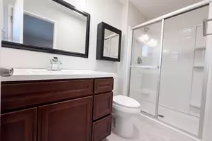 3525 Astral Dr, Sacramento, CA 95827 - Photo 17