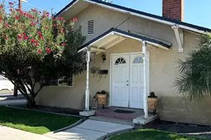 117 S Palm St, Turlock, CA 95380 - Photo 1