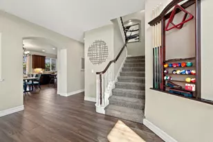 9367 Healon Way, Elk Grove, CA 95624 - Photo 9