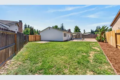 5701 Mount Shasta Court, Sacramento, CA 95842 - Photo 31