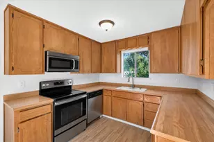 824 St Helena Pl, Modesto, CA 95356 - Photo 11
