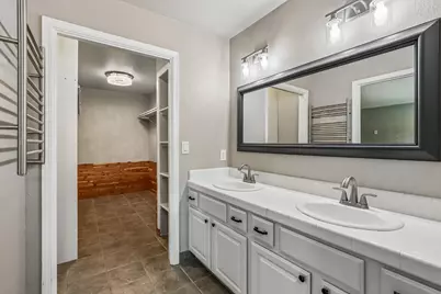 5013 Portia Court, Carmichael, CA 95608 - Photo 17