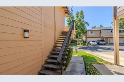 5245 Manzanita Way #4, Carmichael, CA 95608 - Photo 5