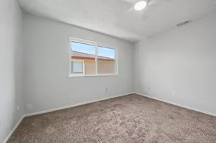 5245 Manzanita Way, Carmichael, CA 95608 - Photo 31