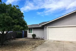 7246 Fletcher Farm Dr, Sacramento, CA 95828 - Photo 1