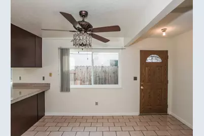 7246 Fletcher Farm Drive, Sacramento, CA 95828 - Photo 7