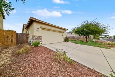 1020 Narada Way, Livingston, CA 95334 - Photo 3