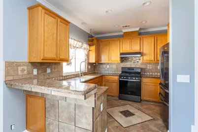 2825 Donner Trail, Riverbank, CA 95367 - Photo 7