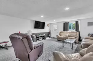 5435 Dry Creek Rd, Sacramento, CA 95838 - Photo 43