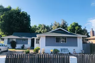 1010 E D St, Oakdale, CA 95361 - Photo 9