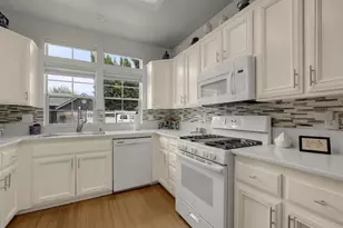 2650 Nicklaus Dr, Turlock, CA 95382 - Photo 9