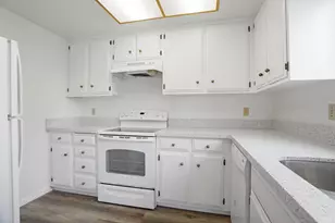 611 Brandywine Dr, Lodi, CA 95240 - Photo 13