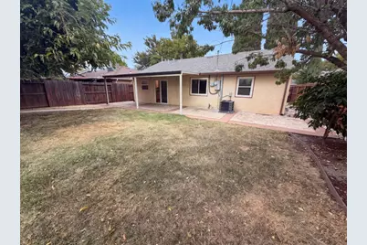 4940 Alcott Drive, Sacramento, CA 95820 - Photo 5