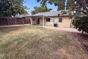4940 Alcott Dr, Sacramento, CA 95820 - Photo 5