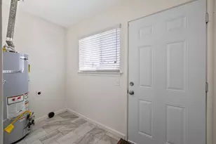 1229 N Redington St, Hanford, CA 93230 - Photo 21