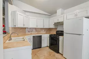 6611 Cobble Dr, Winton, CA 95388 - Photo 9