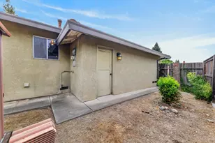 7165 Reichmuth Way, Sacramento, CA 95831 - Photo 37