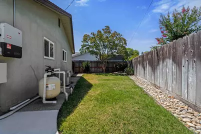 365 Birchwood Court, Modesto, CA 95350 - Photo 31