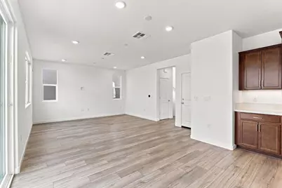1296 Leonhardt Loop, Lincoln, CA 95648 - Photo 5