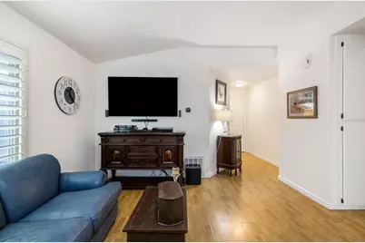 3047 Bridgeford Drive, Sacramento, CA 95833 - Photo 5
