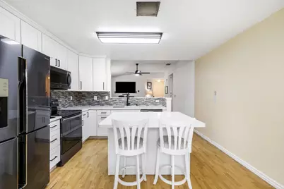 3047 Bridgeford Drive, Sacramento, CA 95833 - Photo 7