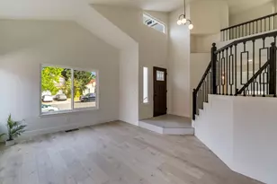 8313 Bellsbrae Dr, Antelope, CA 95843 - Photo 9