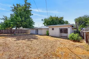 6917 Briggs Dr, Sacramento, CA 95828 - Photo 41