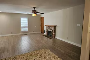 105 Toyon Dr, Woodland, CA 95695 - Photo 7