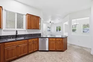 2124 Catskill Way, Sacramento, CA 95838 - Photo 11