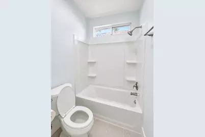 4706 W University Avenue, Fresno, CA 93722 - Photo 21