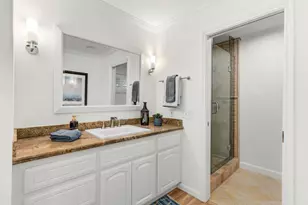 141 Clunie Dr, Sacramento, CA 95864 - Photo 31
