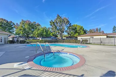 7300 Sunshire Lane, Sacramento, CA 95828 - Photo 11