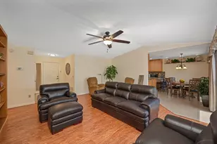 7300 Sunshire Ln, Sacramento, CA 95828 - Photo 25