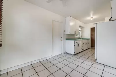 726 Erma Avenue, Stockton, CA 95207 - Photo 7