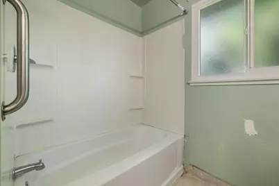 726 Erma Avenue, Stockton, CA 95207 - Photo 15