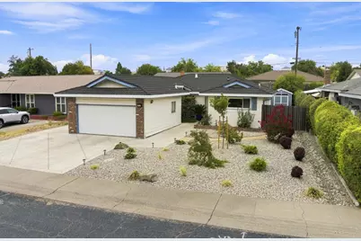 1717 Russell Way, Roseville, CA 95661 - Photo 1