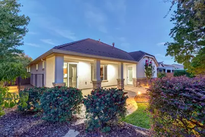 9817 Westminster Way, Elk Grove, CA 95757 - Photo 15