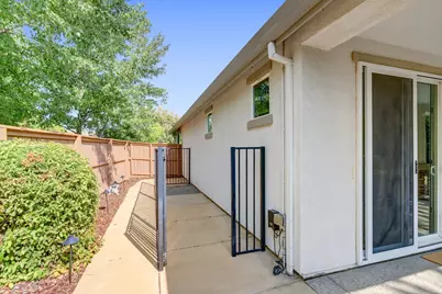 9817 Westminster Way, Elk Grove, CA 95757 - Photo 57