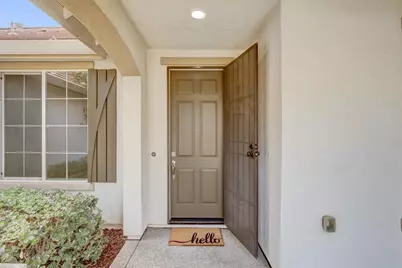 9817 Westminster Way, Elk Grove, CA 95757 - Photo 19