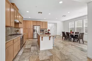 9712 Philta Way, Elk Grove, CA 95757 - Photo 9