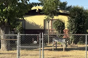 1528 W 9th St, Merced, CA 95341 - Photo 13